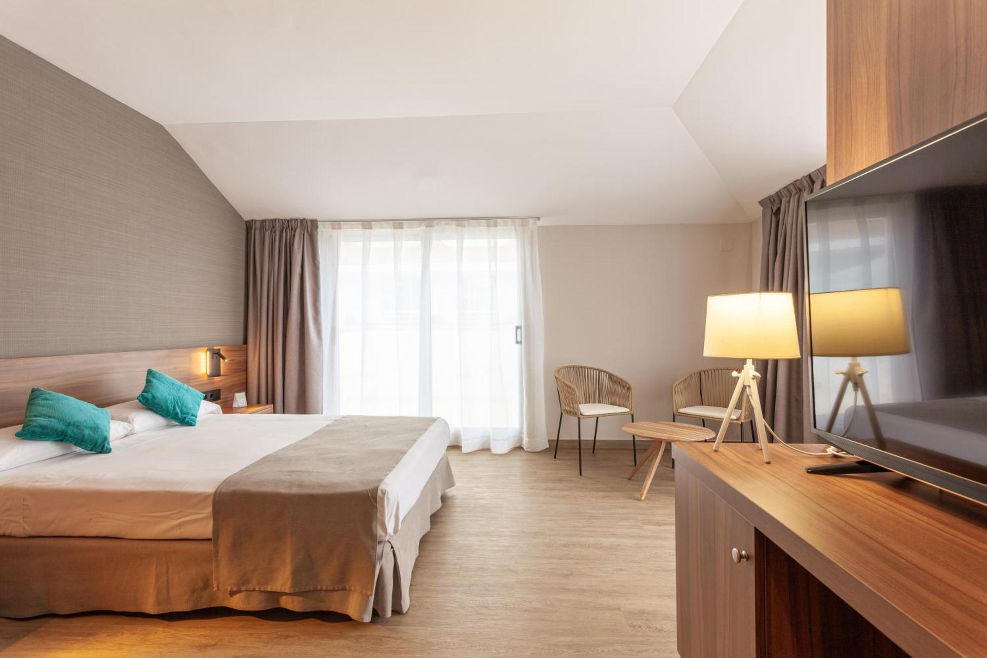 Dwo Sirius - Adults Only Ξενοδοχείο Σάντα Σουζάνα Εξωτερικό φωτογραφία
