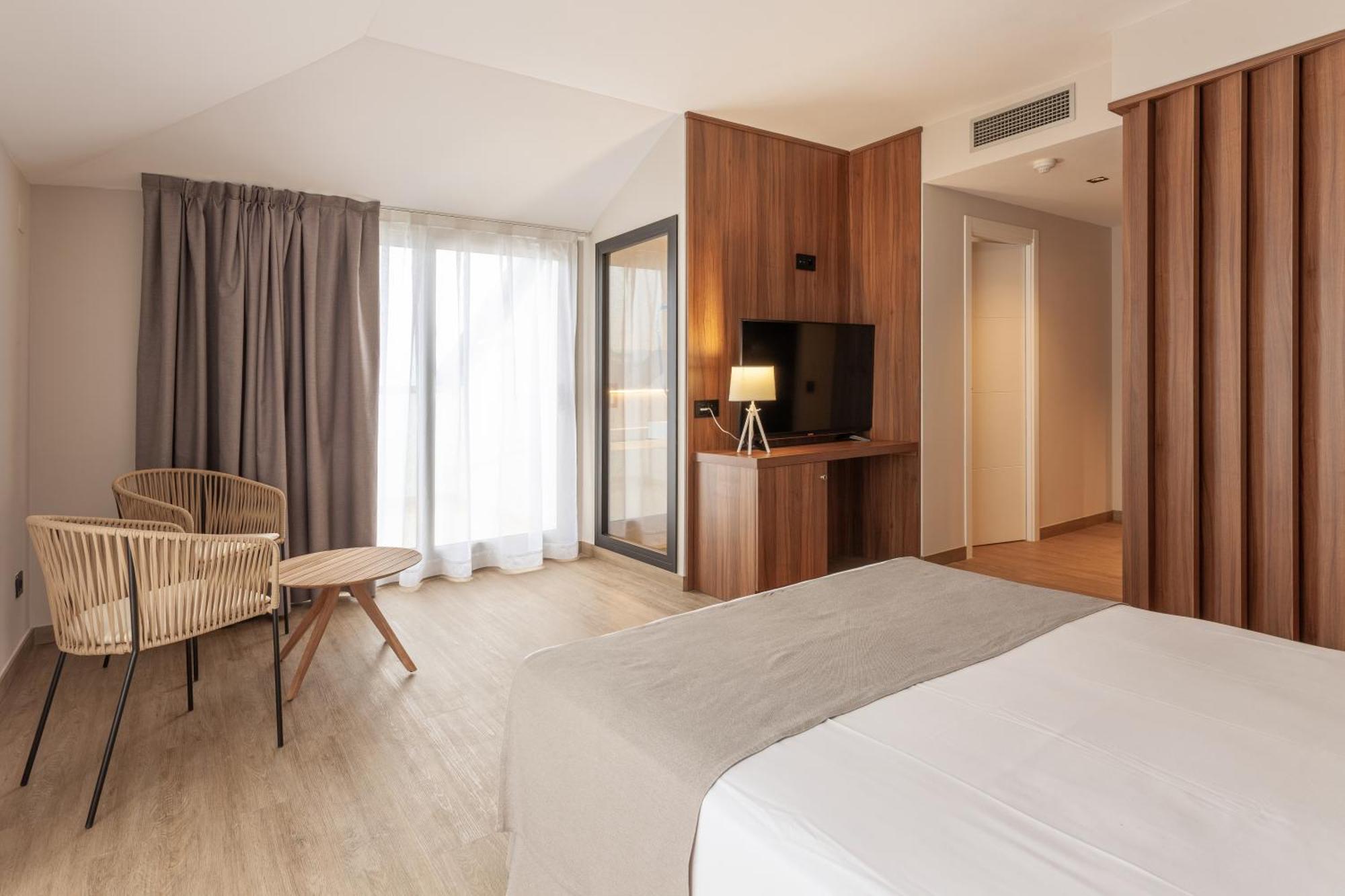 Dwo Sirius - Adults Only Ξενοδοχείο Σάντα Σουζάνα Εξωτερικό φωτογραφία